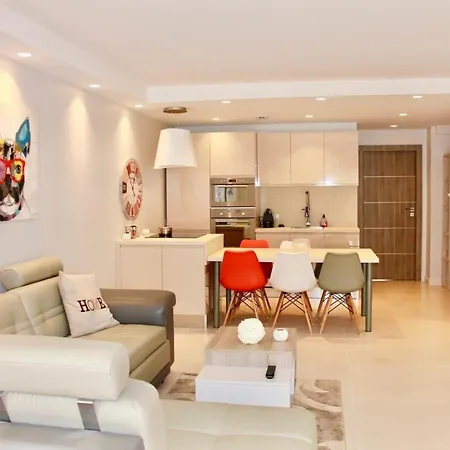 Ref 2003 - Croisette - 3 Mins From The Croissette Appartamento