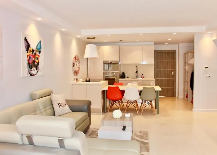 Ref 2003 - Croisette - 3 Mins From The Croissette Apartamento